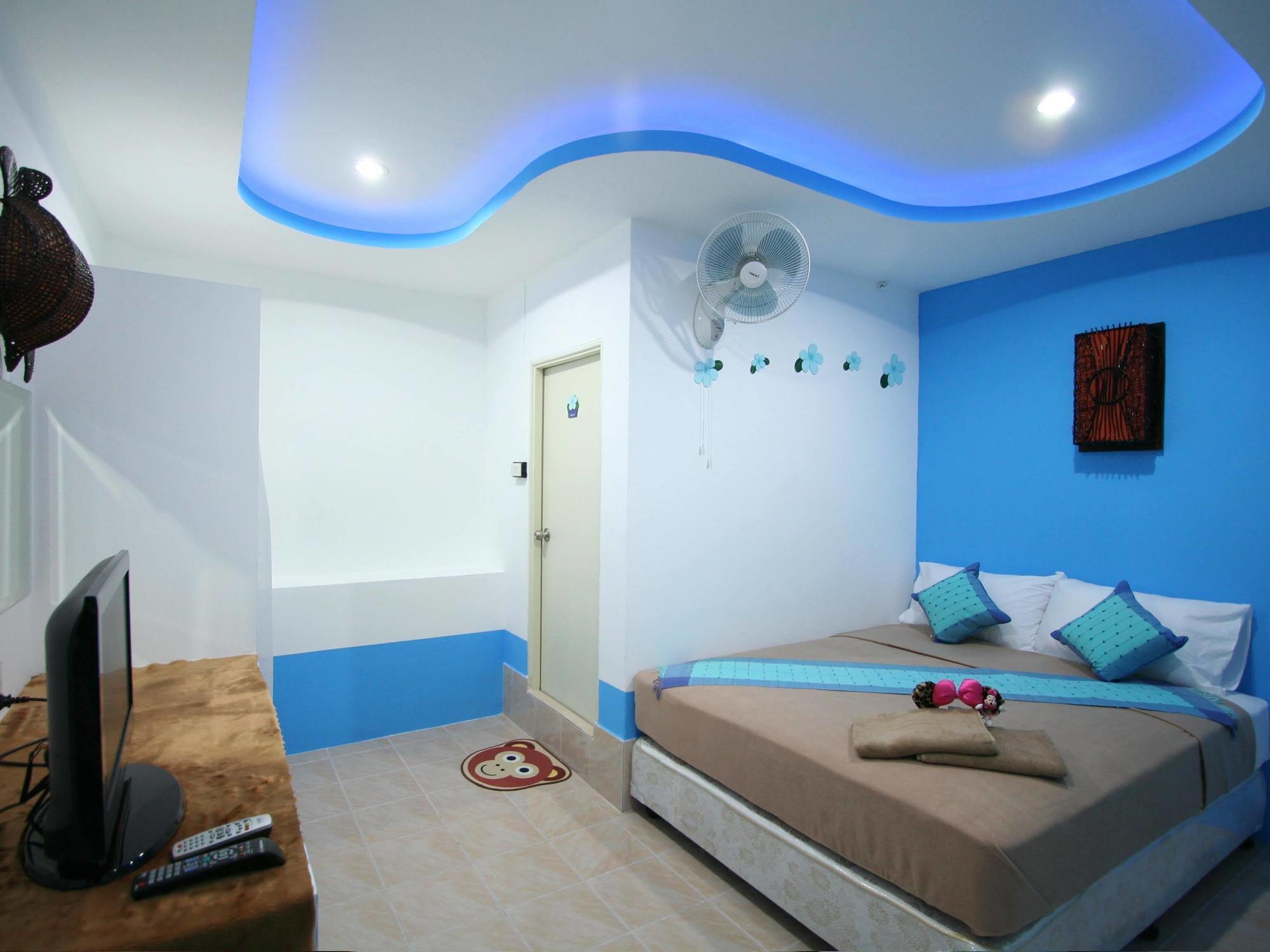 Mania Guesthouse Тау Экстерьер фото