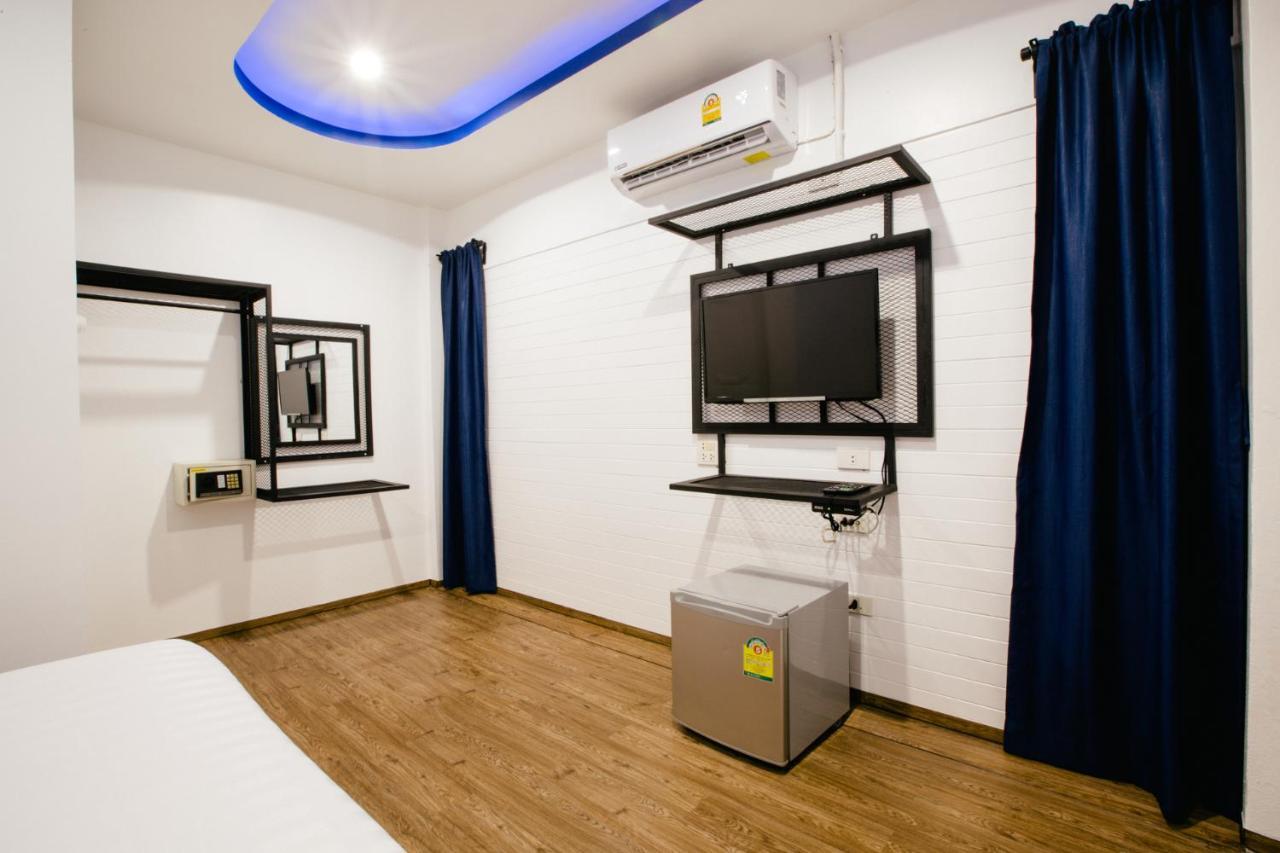 Mania Guesthouse Тау Экстерьер фото