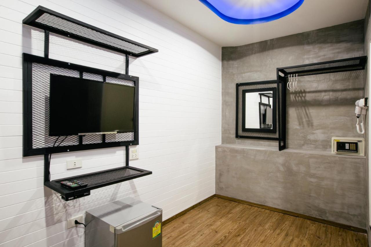 Mania Guesthouse Тау Экстерьер фото
