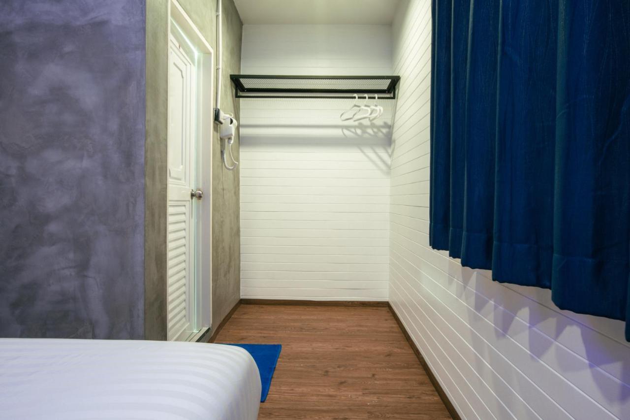 Mania Guesthouse Тау Экстерьер фото