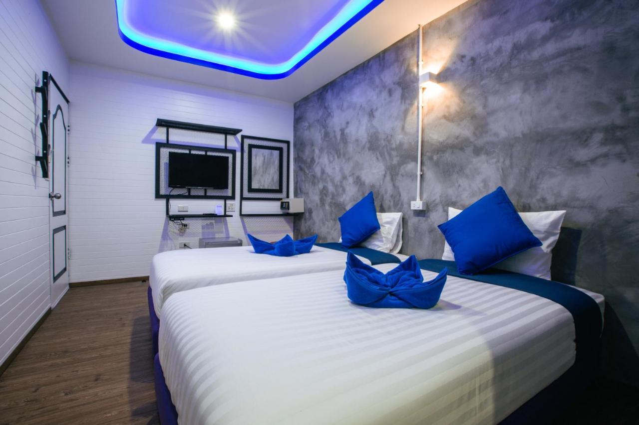 Mania Guesthouse Тау Экстерьер фото