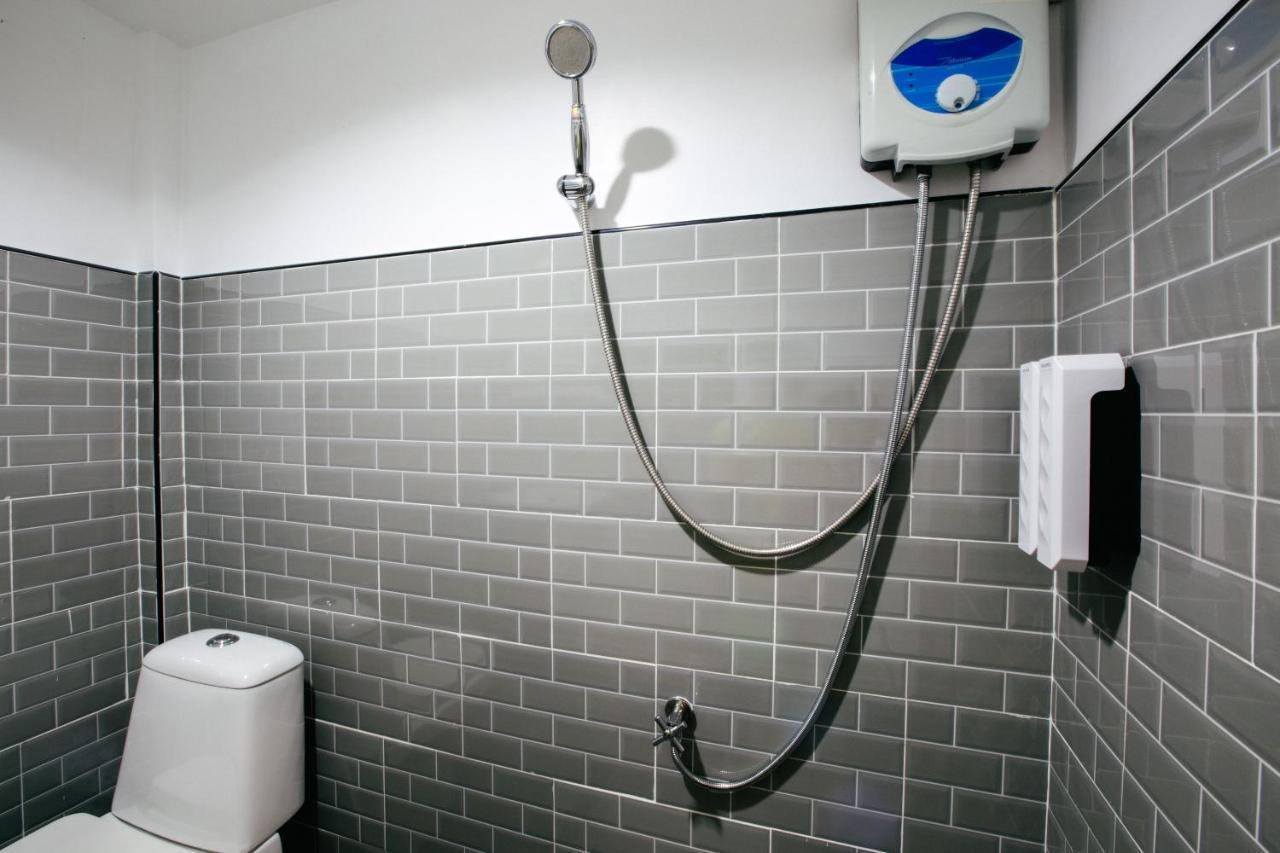 Mania Guesthouse Тау Экстерьер фото